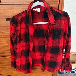 Old Navy Red and Black Plaid Long Sleeve Top